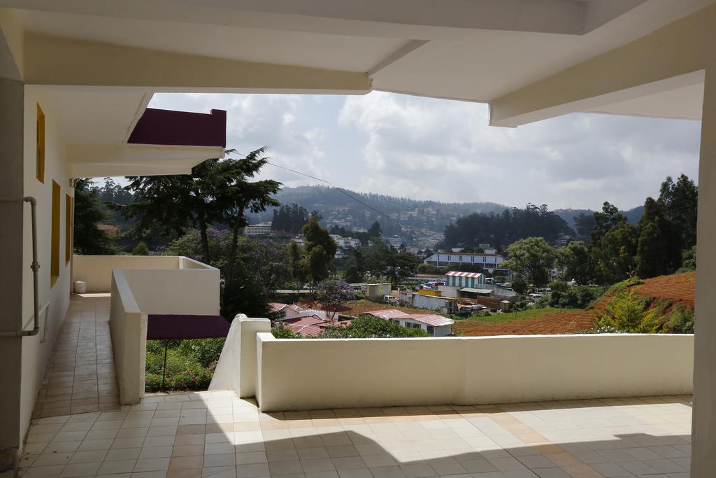 Hotel Sri Balaji Ooty Bagian luar foto