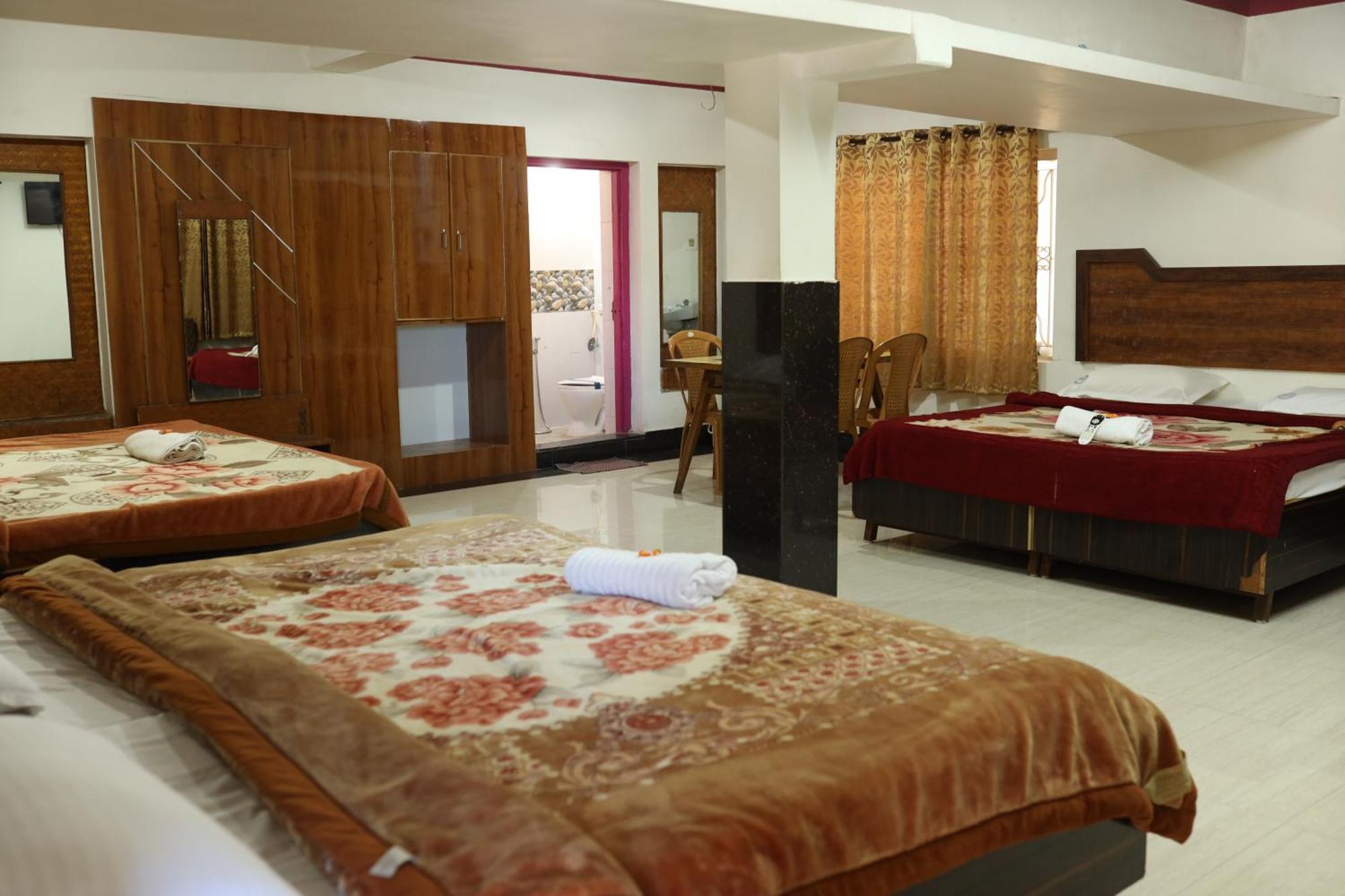 Hotel Sri Balaji Ooty Bagian luar foto